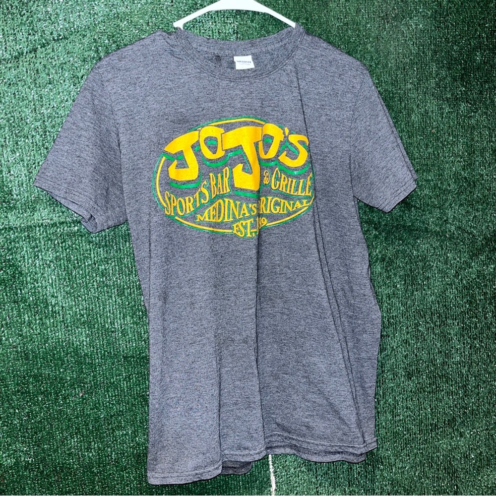 Jo Jo’s Sports Bar Medina Ohio Gray Shirt M Gildan tag Cleveland Akron County
